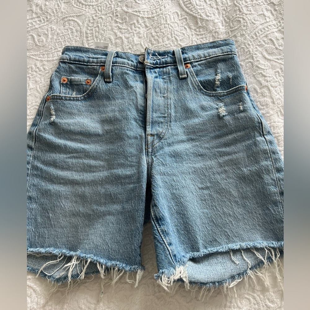 Jean shorts by Levi’s